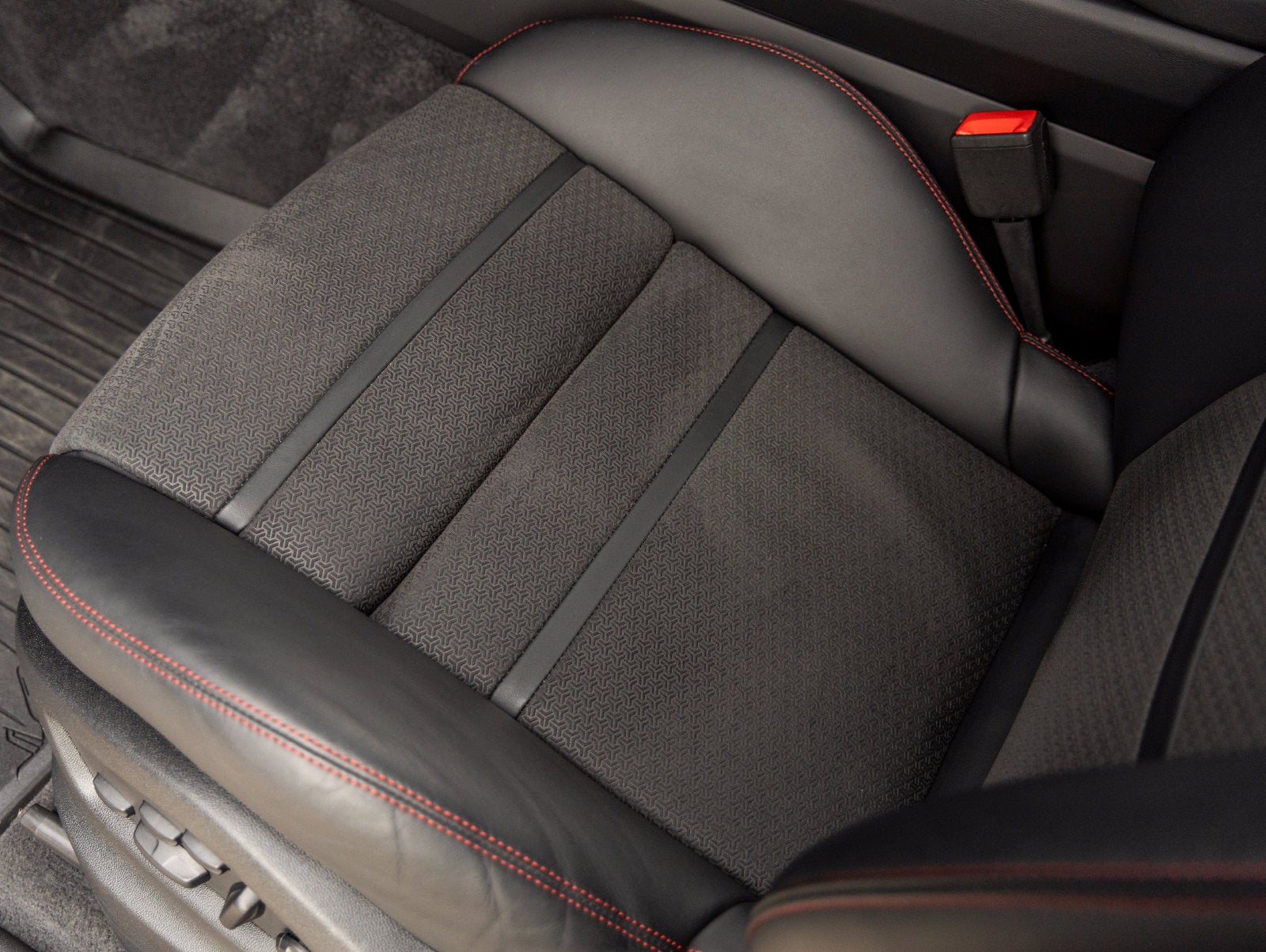 2025 Porsche Cayenne Cayenne GTS