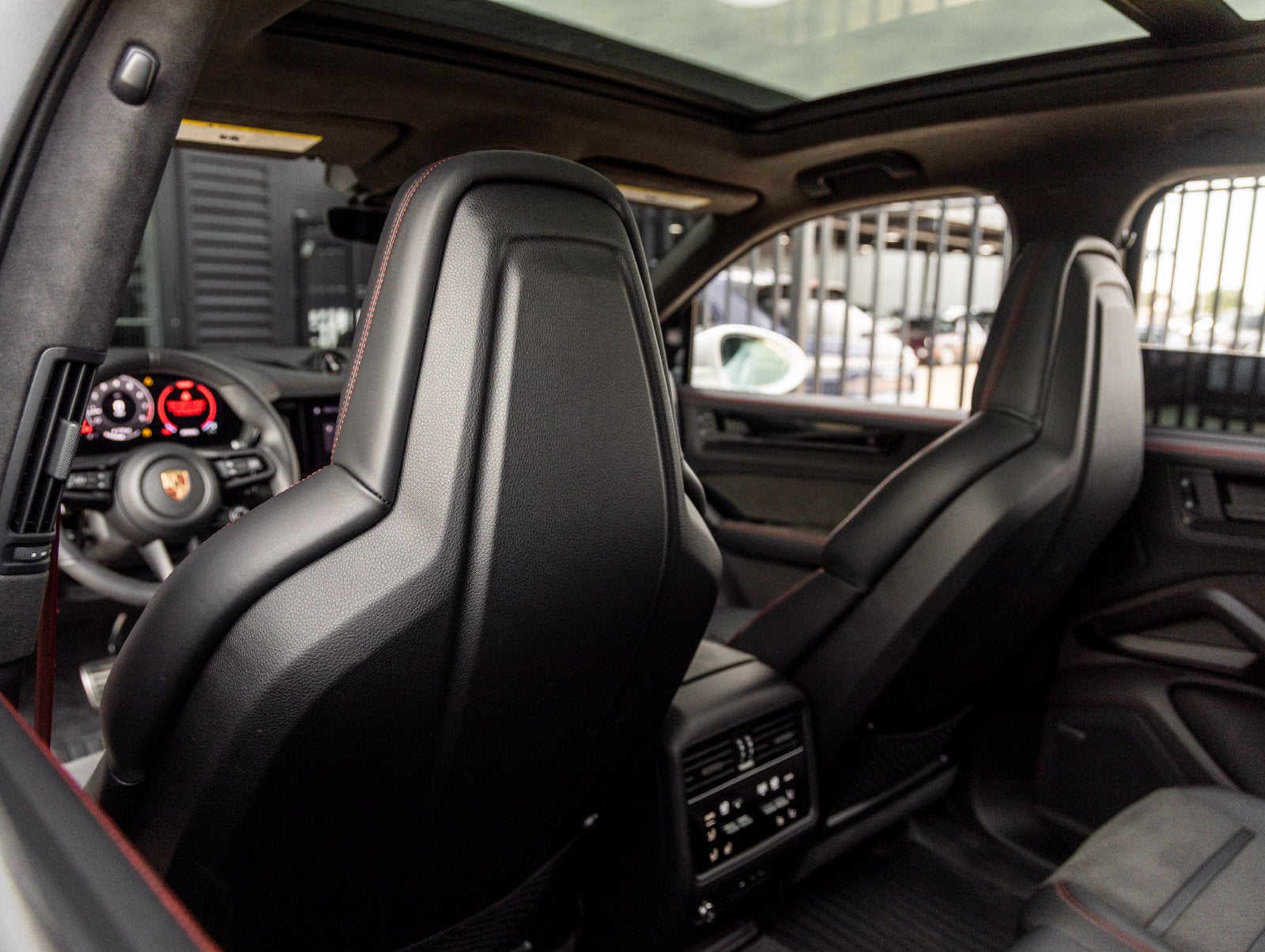 2025 Porsche Cayenne Cayenne GTS