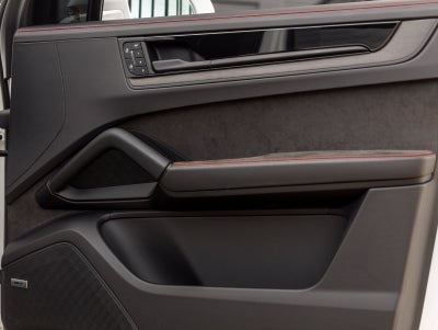 2025 Porsche Cayenne Cayenne GTS