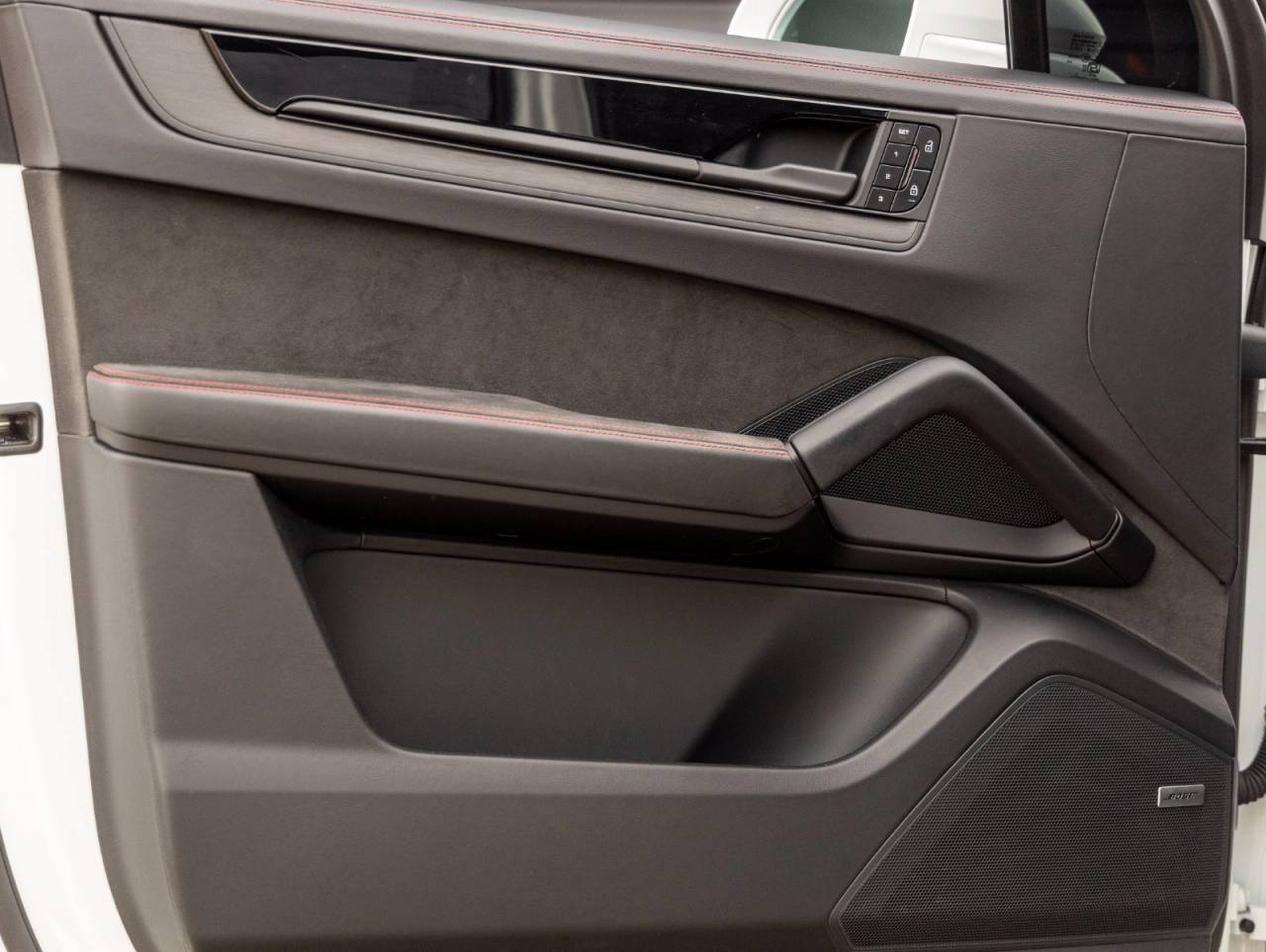 2025 Porsche Cayenne Cayenne GTS