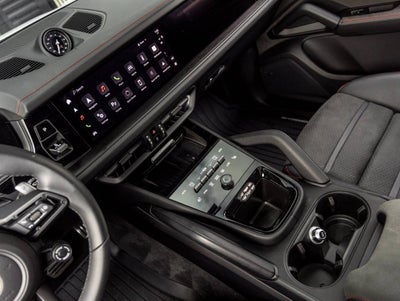 2025 Porsche Cayenne Cayenne GTS