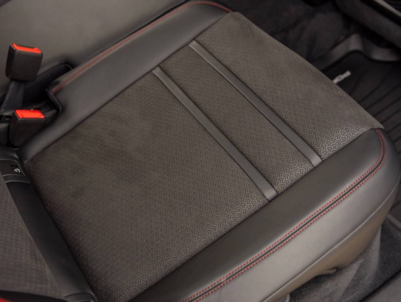 2025 Porsche Cayenne Cayenne GTS
