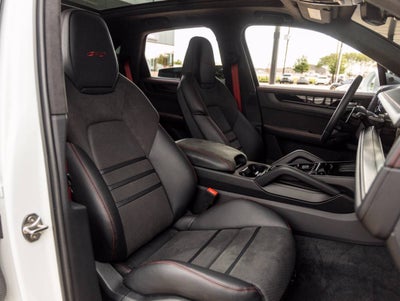 2025 Porsche Cayenne Cayenne GTS