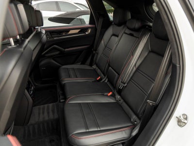 2026 Porsche Cayenne Cayenne GTS