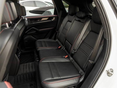 2026 Porsche Cayenne Cayenne GTS