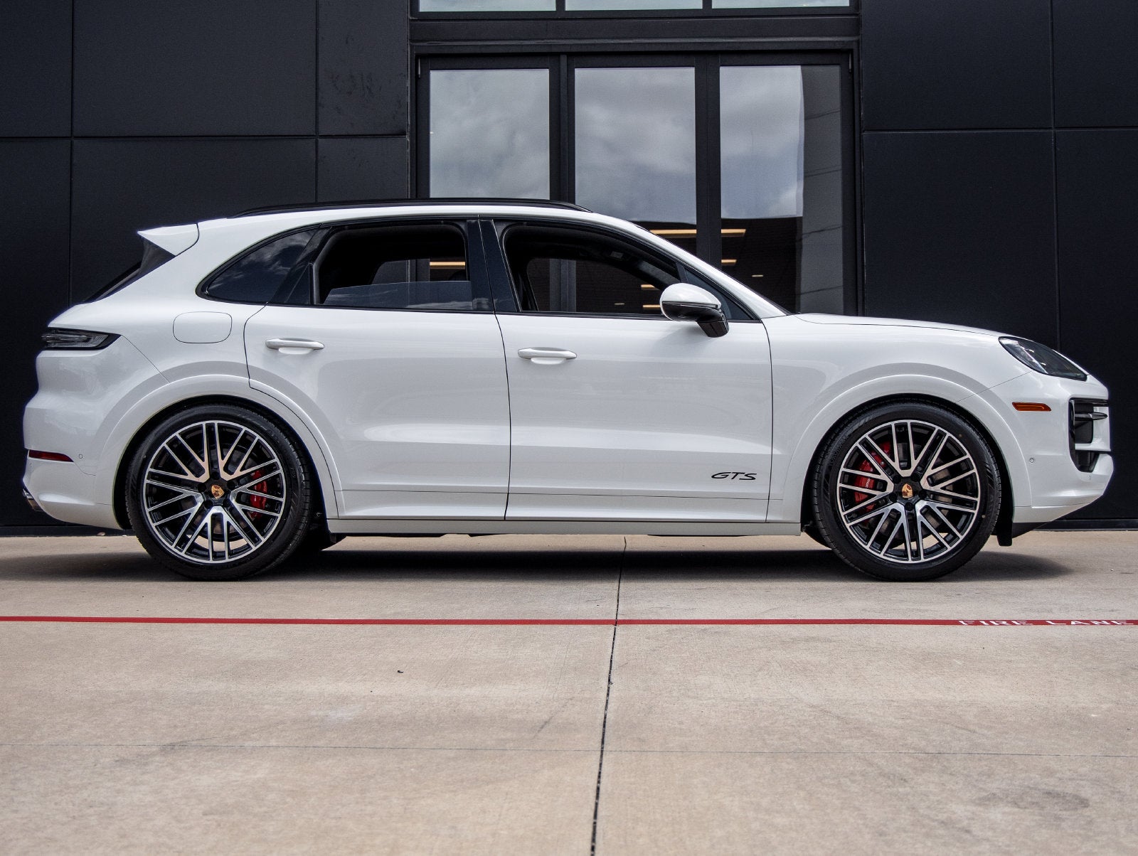 2026 Porsche Cayenne Cayenne GTS