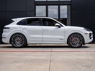 2026 Porsche Cayenne Cayenne GTS