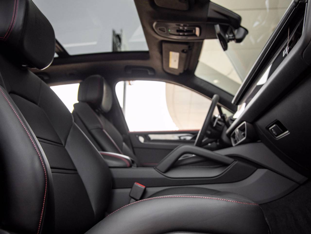 2026 Porsche Cayenne Cayenne GTS