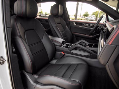 2026 Porsche Cayenne Cayenne GTS