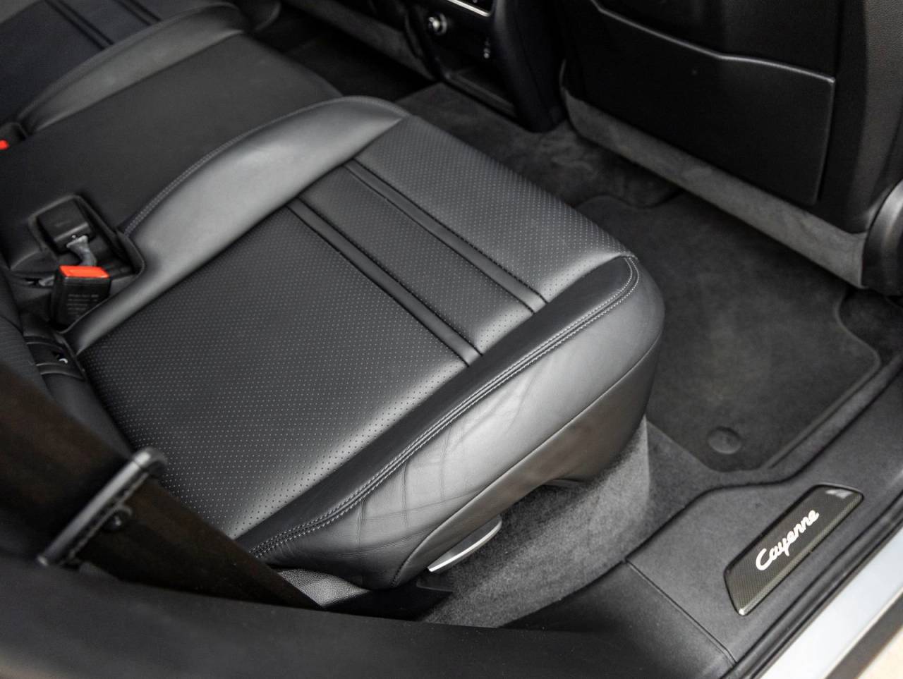 2021 Porsche Cayenne GTS