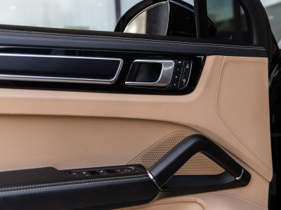 2023 Porsche Cayenne Cayenne GTS (MY23)