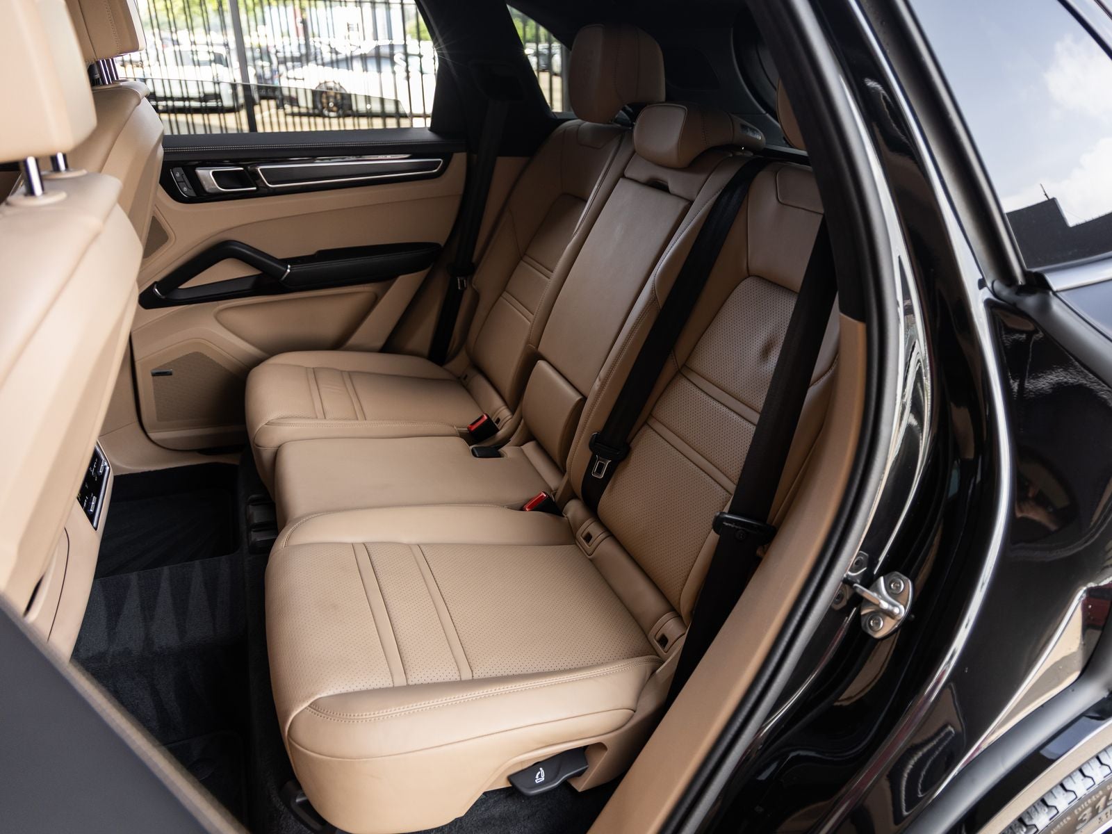 2023 Porsche Cayenne Cayenne GTS (MY23)