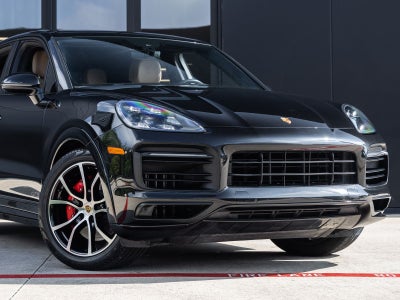 2023 Porsche Cayenne Cayenne GTS (MY23)