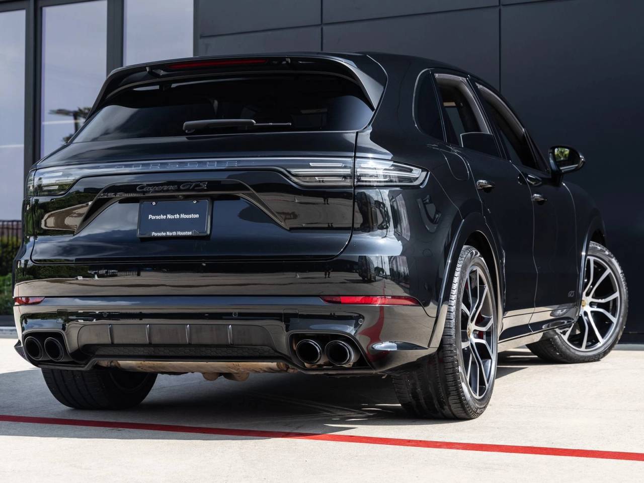 2023 Porsche Cayenne Cayenne GTS (MY23)