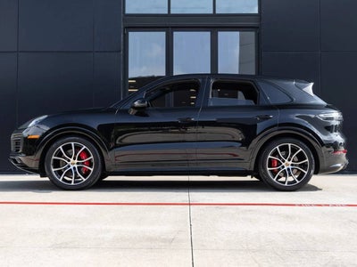 2023 Porsche Cayenne Cayenne GTS (MY23)