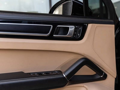 2023 Porsche Cayenne Cayenne GTS (MY23)