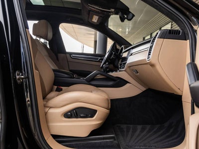 2023 Porsche Cayenne Cayenne GTS (MY23)
