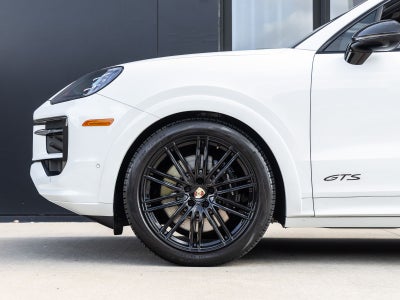 2025 Porsche Cayenne Cayenne GTS