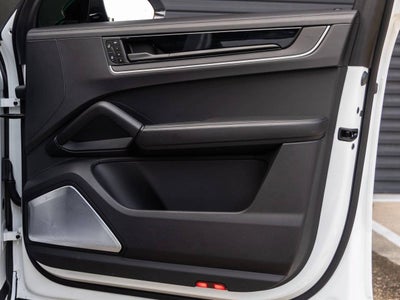 2025 Porsche Cayenne Cayenne GTS