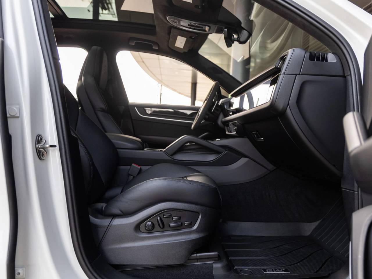 2025 Porsche Cayenne Cayenne GTS