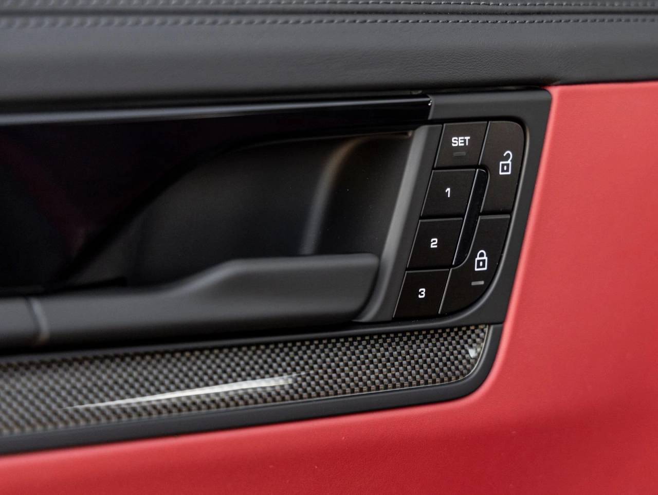 2025 Porsche Cayenne Cayenne GTS