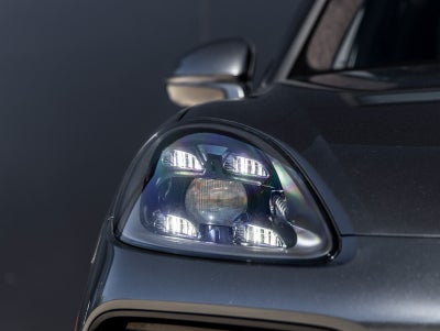 2023 Porsche Cayenne E-Hybrid Cayenne Turbo S E-Hybrid (MY23)