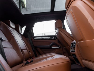 2023 Porsche Cayenne E-Hybrid Cayenne Turbo S E-Hybrid (MY23)