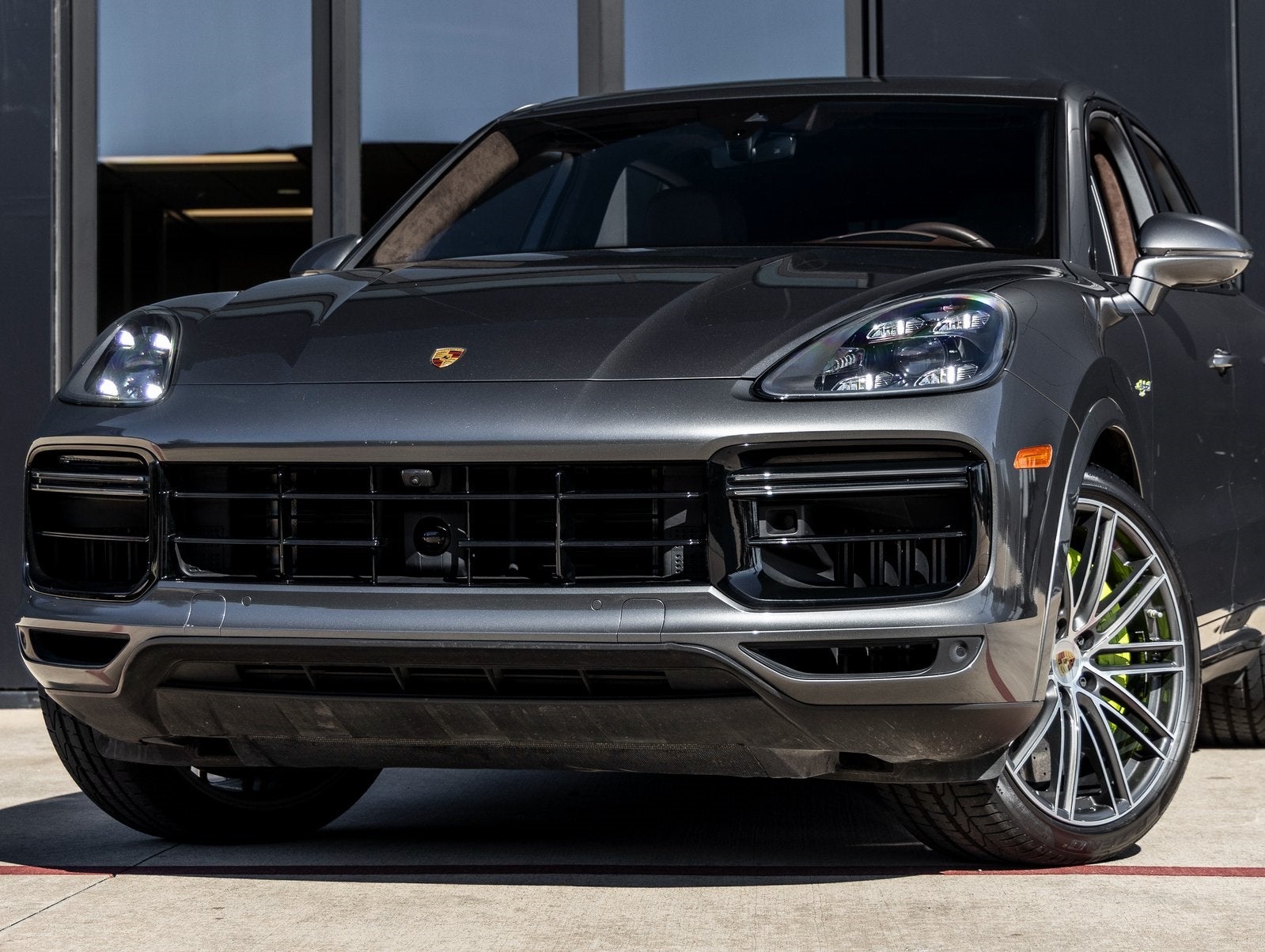 2023 Porsche Cayenne E-Hybrid Cayenne Turbo S E-Hybrid (MY23)