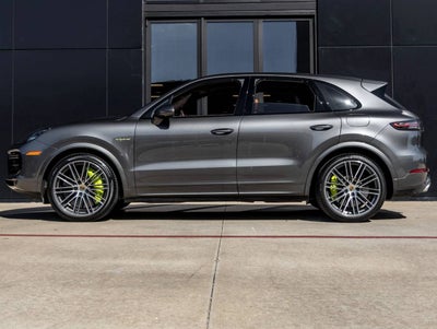 2023 Porsche Cayenne E-Hybrid Cayenne Turbo S E-Hybrid (MY23)