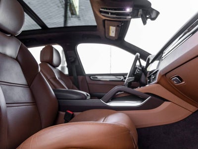 2023 Porsche Cayenne E-Hybrid Cayenne Turbo S E-Hybrid (MY23)