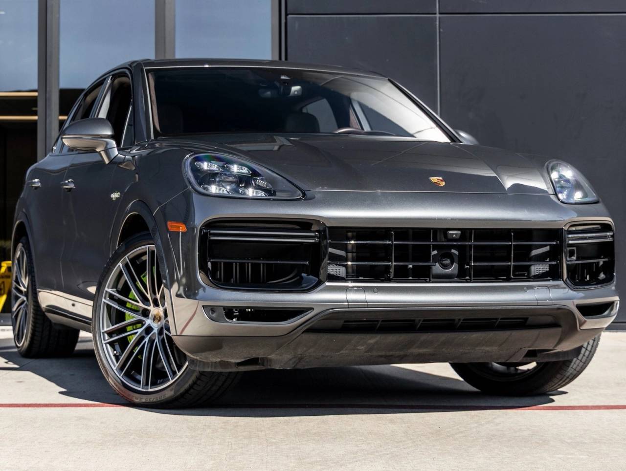 2023 Porsche Cayenne E-Hybrid Cayenne Turbo S E-Hybrid (MY23)