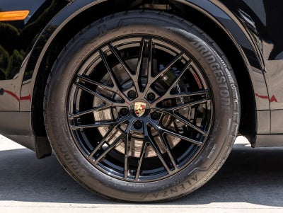 2024 Porsche Cayenne S