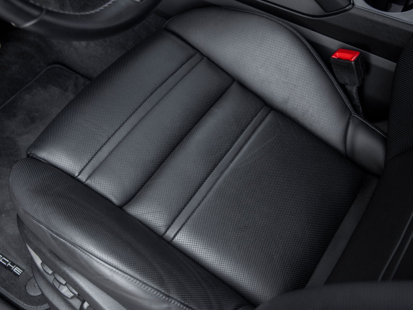 2024 Porsche Cayenne S