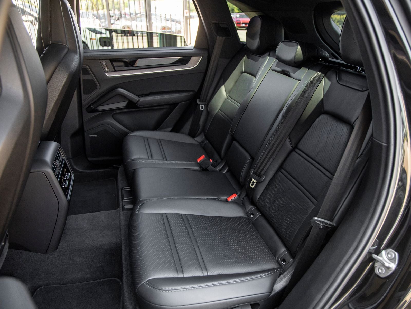 2024 Porsche Cayenne S
