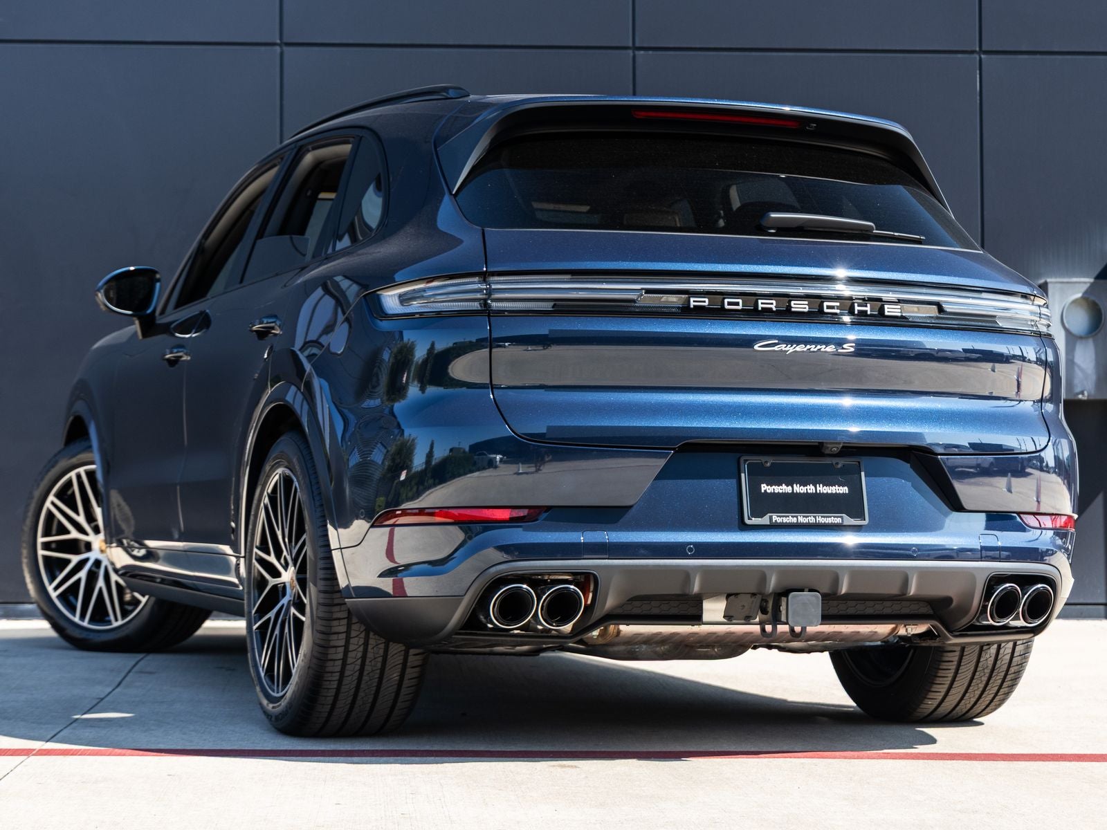 2025 Porsche Cayenne S