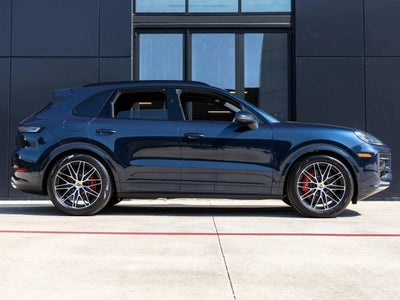 2025 Porsche Cayenne S