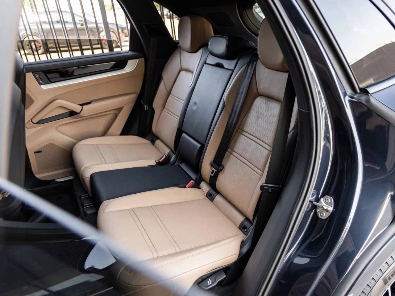 2025 Porsche Cayenne S