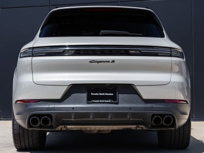 2024 Porsche Cayenne S