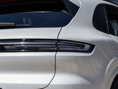 2024 Porsche Cayenne S