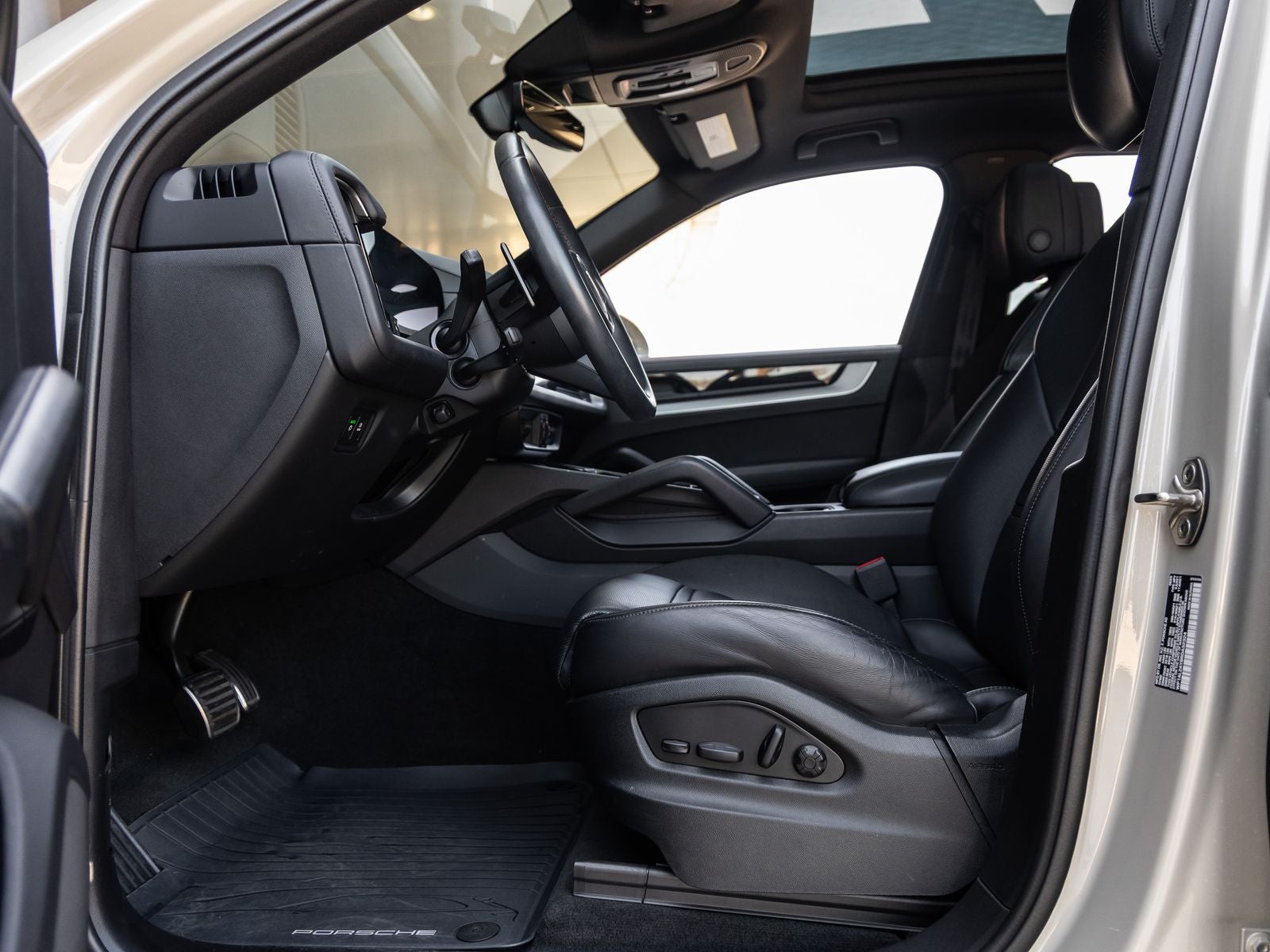 2024 Porsche Cayenne S