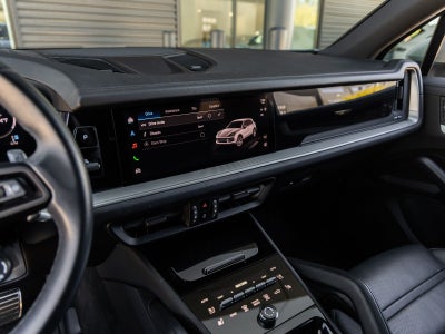 2024 Porsche Cayenne S