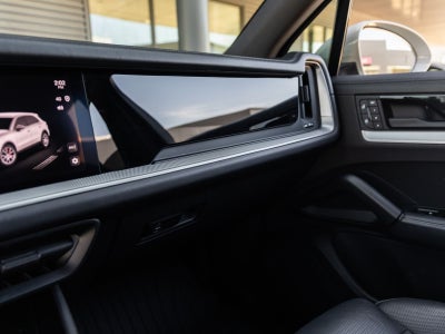 2024 Porsche Cayenne S