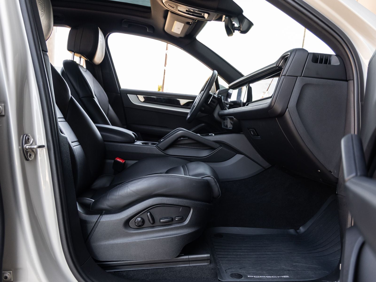 2024 Porsche Cayenne S