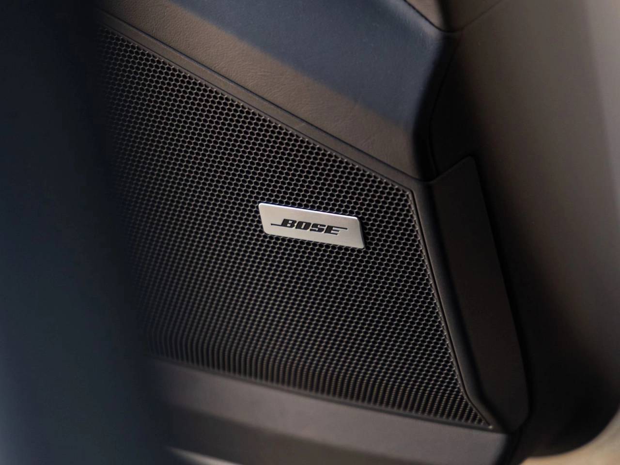 2024 Porsche Cayenne S