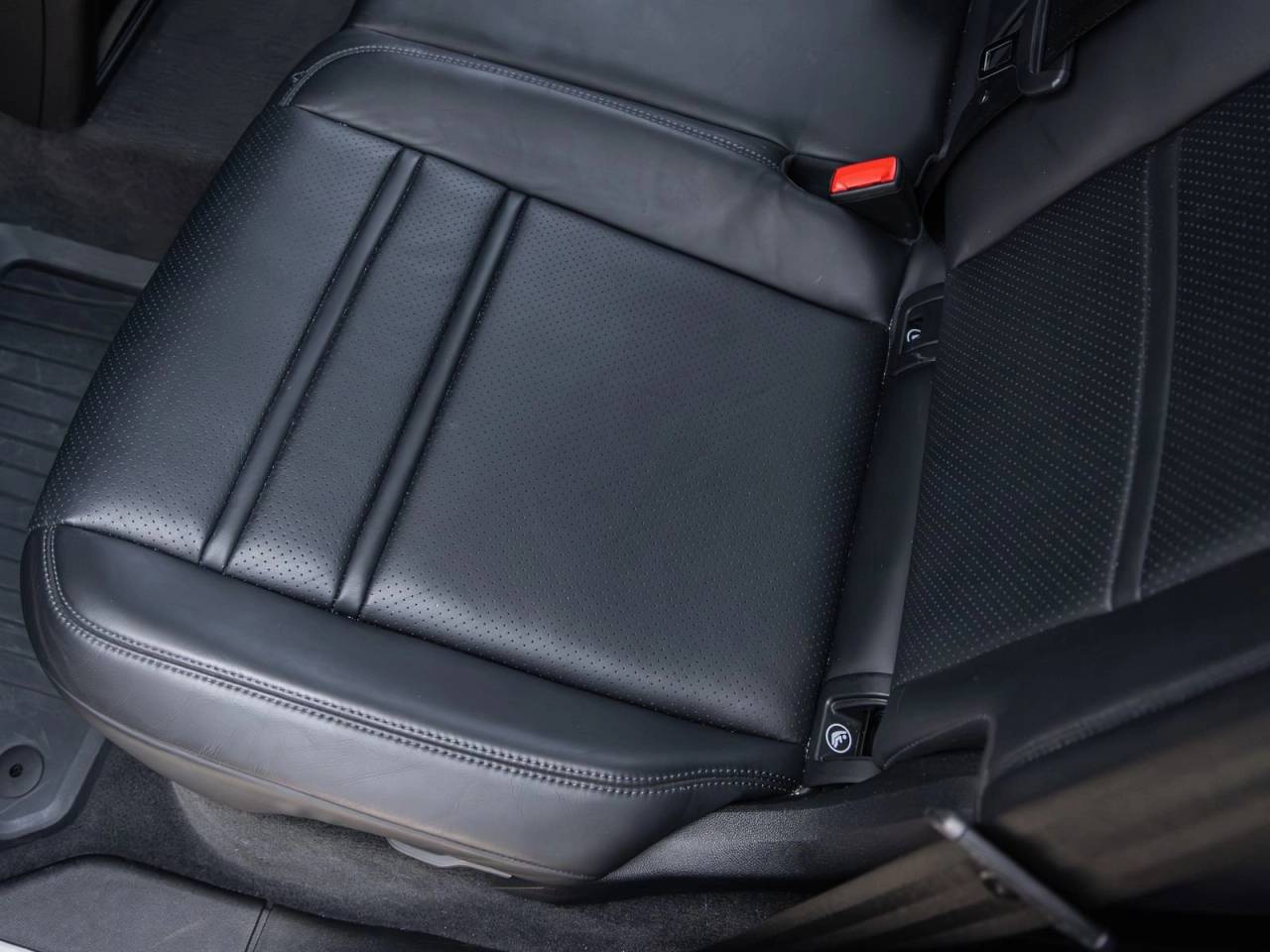 2024 Porsche Cayenne S