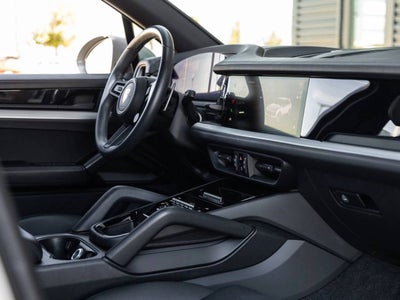 2024 Porsche Cayenne S