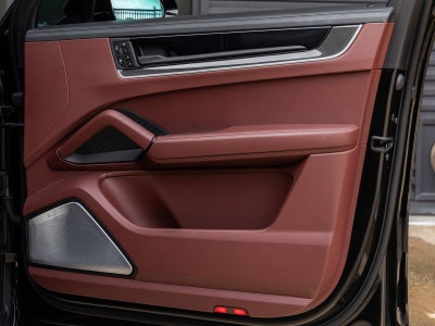 2025 Porsche Cayenne Turbo E-Hybrid