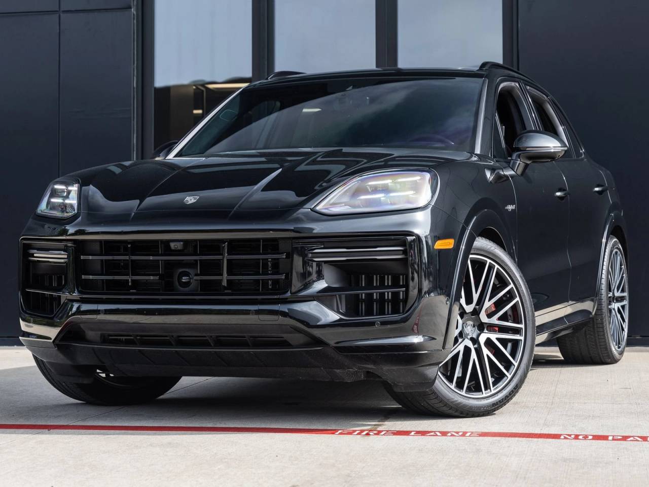 2025 Porsche Cayenne Turbo E-Hybrid