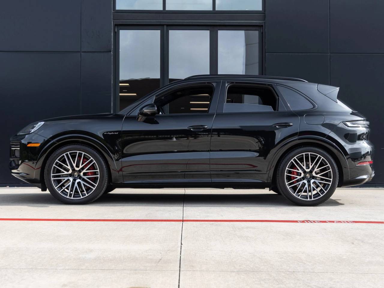 2025 Porsche Cayenne Turbo E-Hybrid