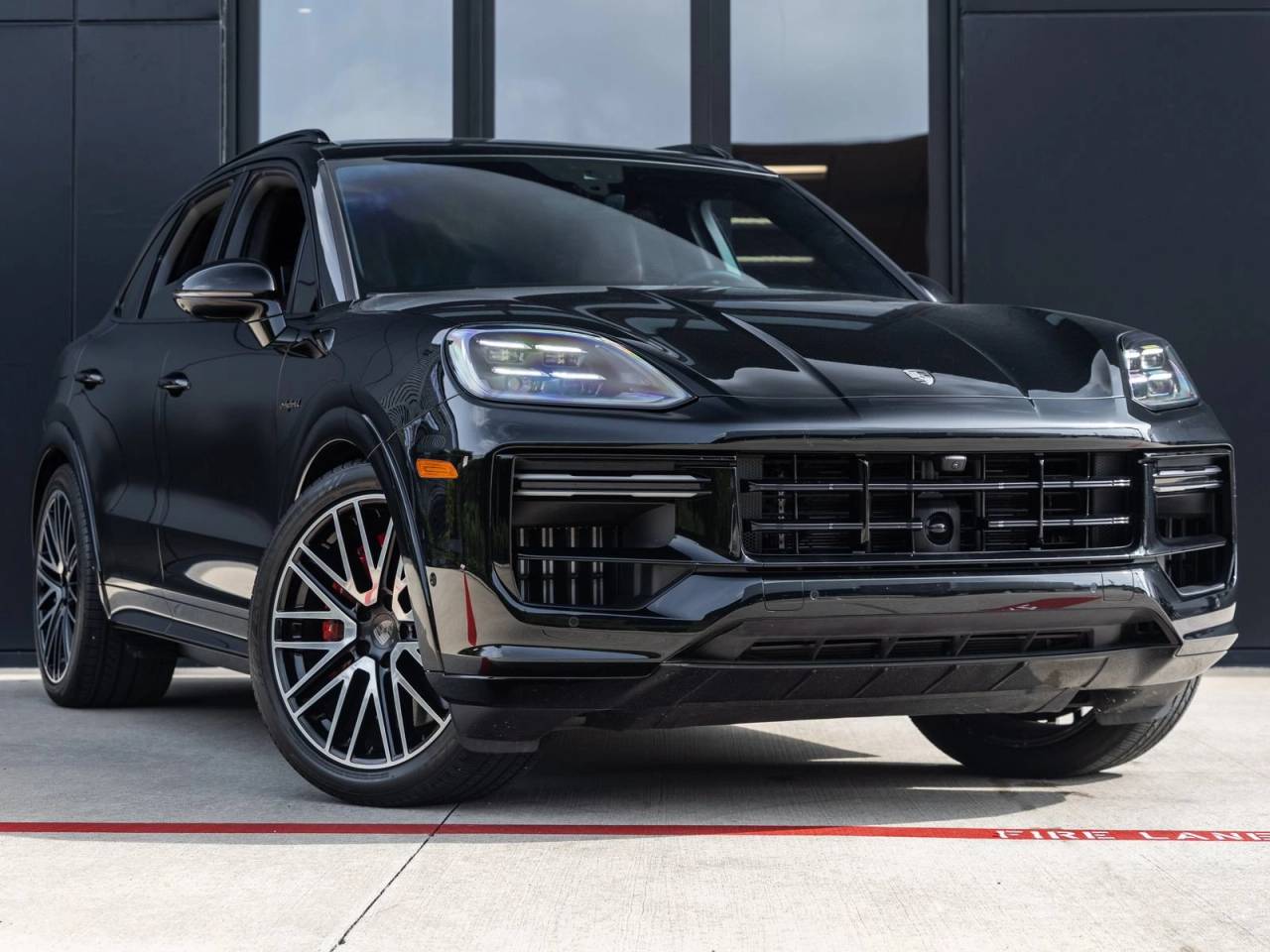 2025 Porsche Cayenne Turbo E-Hybrid